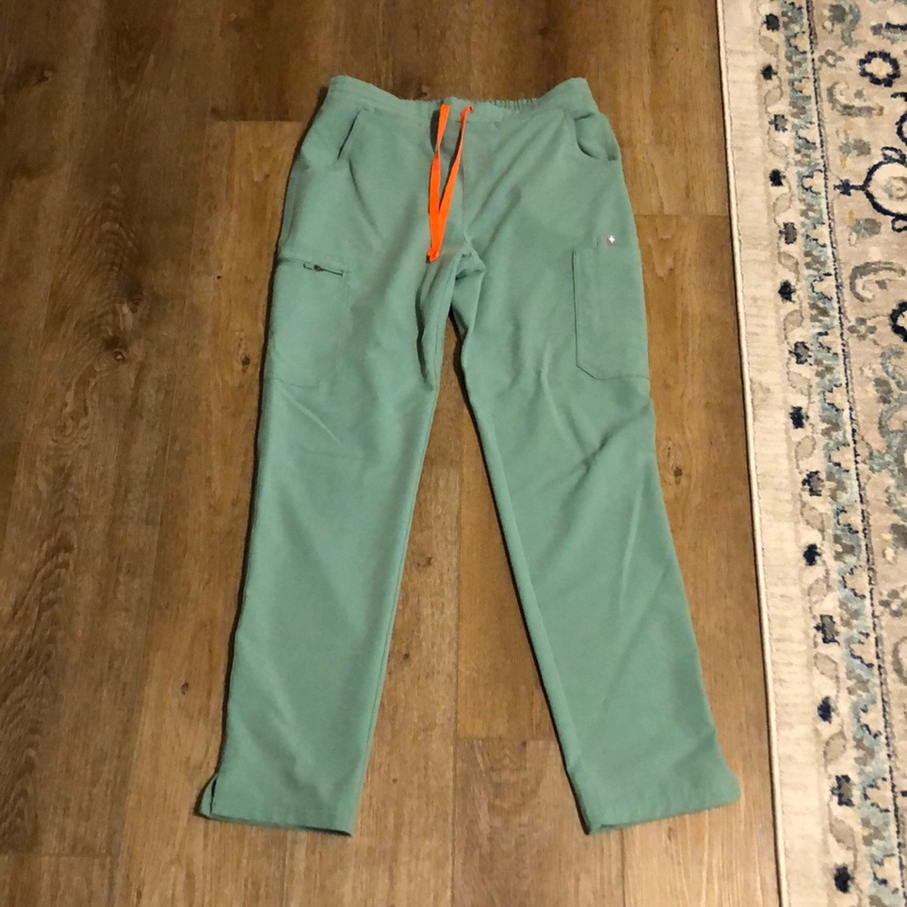 Jade Figs Scrub pants